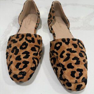 Leopard tapered toe flat